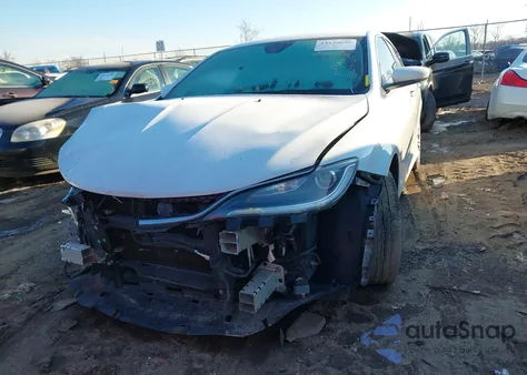 2015 Chrysler 200 Limited z USA, uszkodzony, nr VIN 1C3CCCABXFN588401